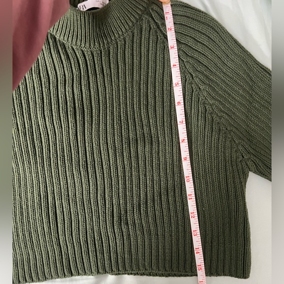 Zara Sage Green Ribbed Crew Neck Sweater - Picture 5 of 6